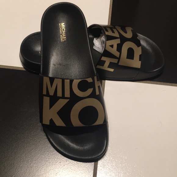 🖤⭐️Michael Kors gold and black slides⭐️🖤 - Picture 4 of 4
